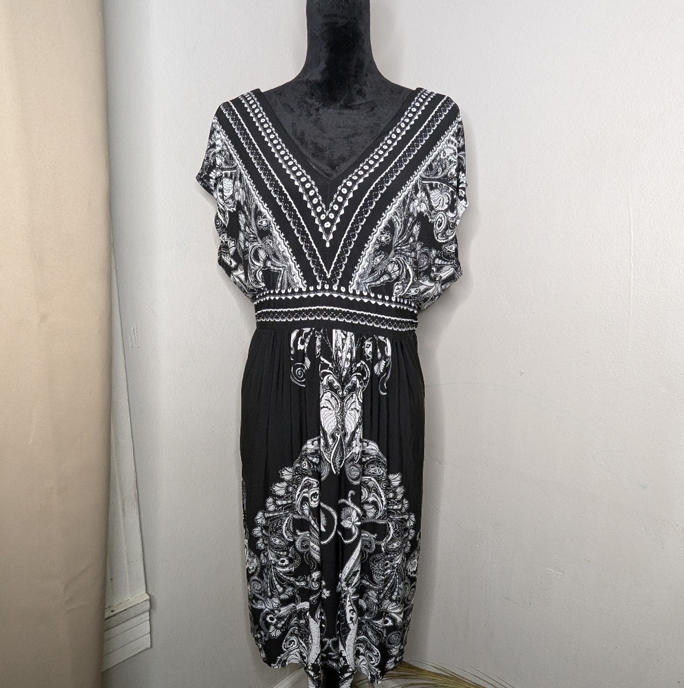 Elegant Black and White Women's Dress